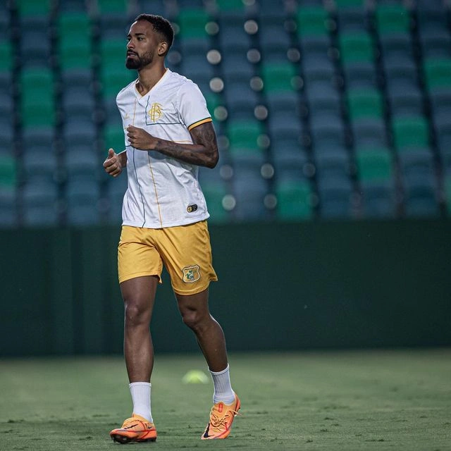 Gabriel Henrique em sua passagem pelo Brasiliense