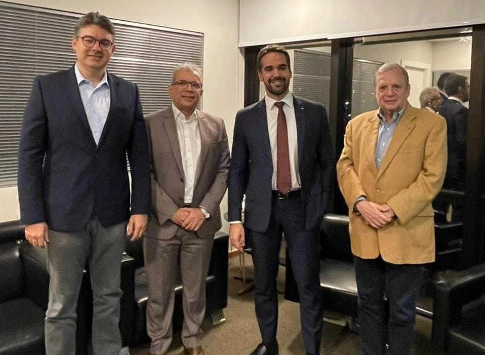 João Vicente acerta com Eduardo Leite volta ao PSDB e fala em fortalecer sigla no Piauí