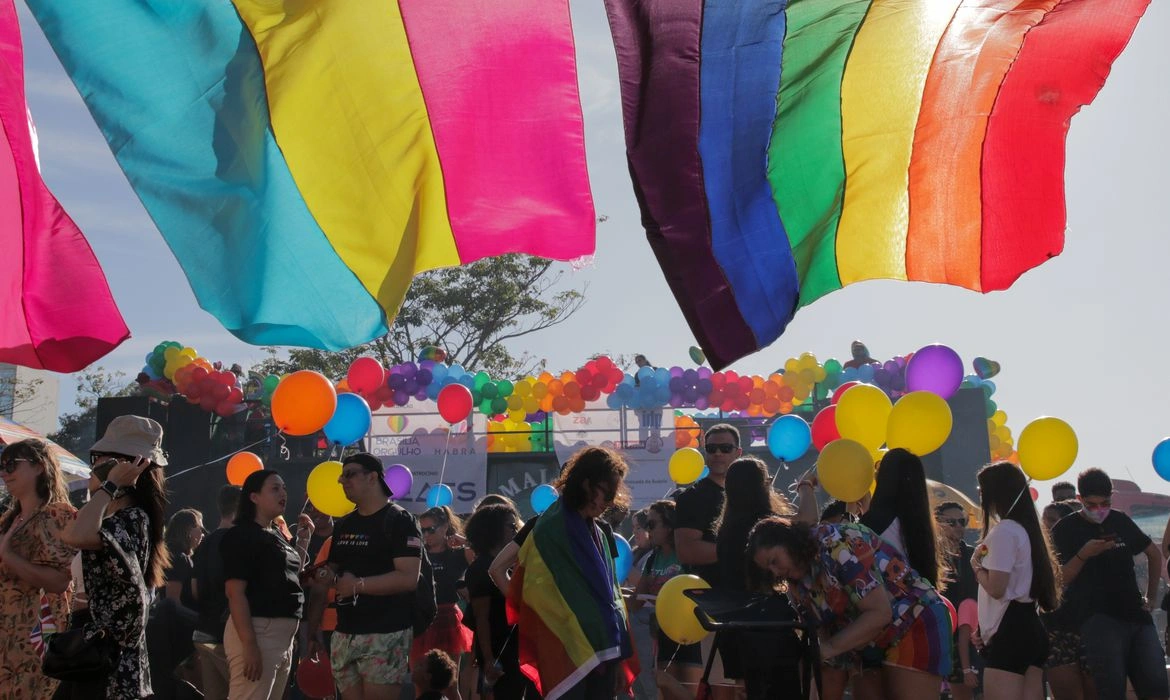 Junho é celebrado o mês do Orgulho LGBTQIA+