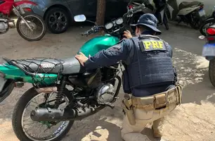 Moto adulterada apreendida em fiscalização (Foto: Divulgação/ PRF-PI)