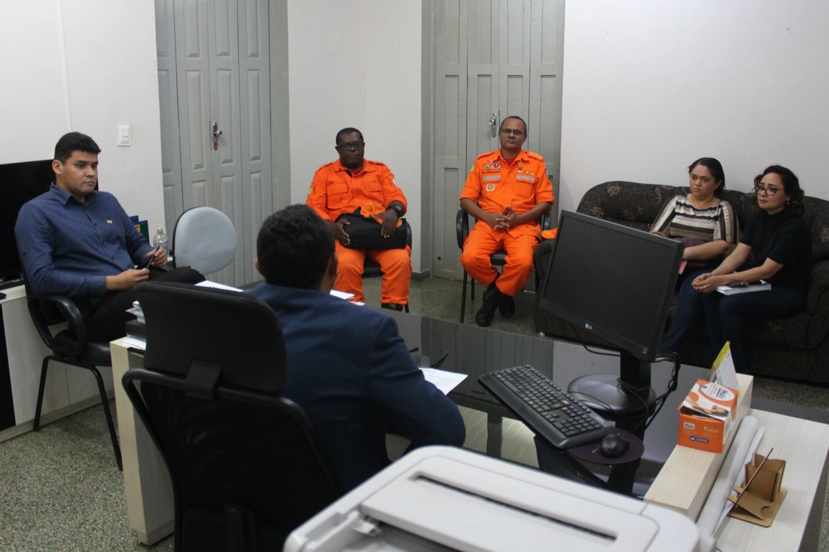 Parceria entre Semec e Corpo de Bombeiros