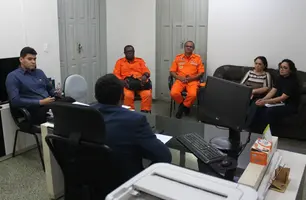 Parceria entre Semec e Corpo de Bombeiros (Foto: Divulgação/ Prefeitura de Teresina)