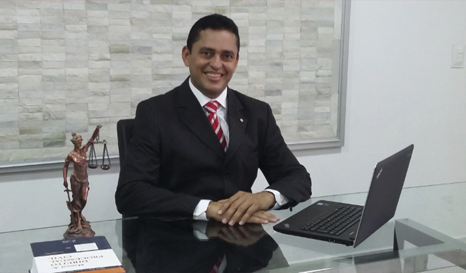 Promotor de Justiça Cleandro Alves de Moura