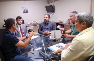 Reunião definiu a cessão da área (Foto: Divulgação/ Dantércio Cardoso/ SEMCOM)