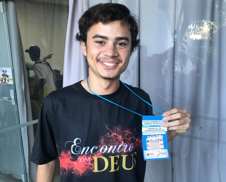 Competidor Francisco de Almeida disputa uma competição estadual pela primeira vez