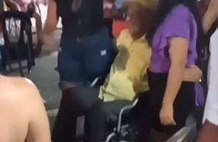 Dr Pessoa no meio do povo (Foto: Reprodução)