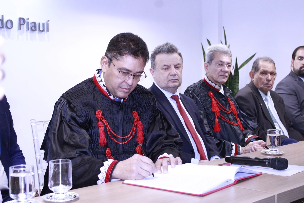 Entrega de medalhas do Mérito Ministerial, Procurador de Justiça Antônio Gonçalves Vieira