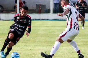 Fluminense-PI x Ferroviário. 14° rodada do Campeonato Brasileiro série D (Foto: Roger Holanda)