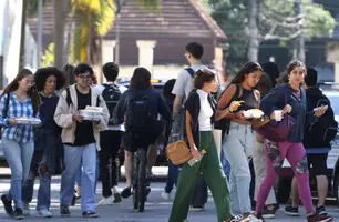 Jovens (Foto: Tânia Rêgo/ Agência Brasil)