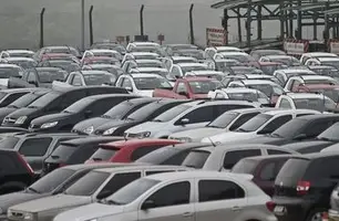 Lula assina MP que destina mais de 300 mi para compra de carros (Foto: Reprodução)