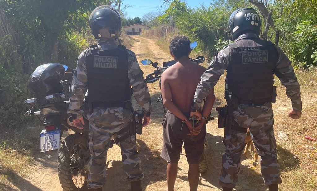 Suspeito é preso em flagrante por matar colega a facadas