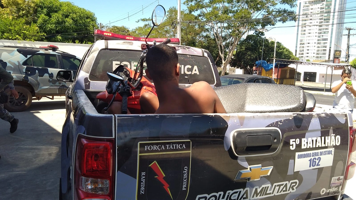 Suspeito preso e material apreendido