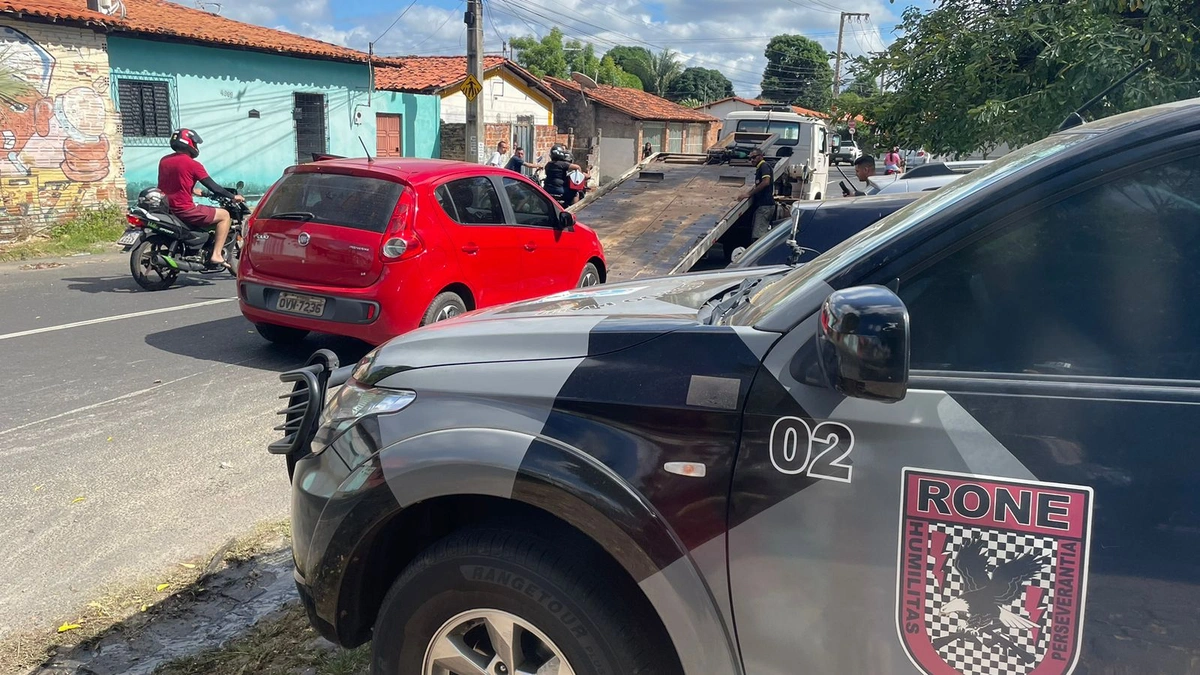 Veículo roubado é recuperado