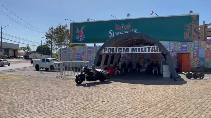 Policiamento dia e noite