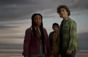 Annabeth (Leah Sava Jeffries), Percy Jackson (Walker Scobell) e Grover (Aryan Simhadri) (Foto: Divulgação / Disney+)