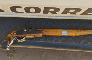 Arma apreendida (Foto: Reprodução/PM-PI)