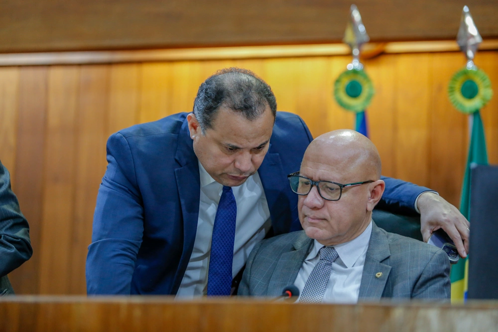 Deputado Evaldo Gomes e o presidente da Casa, Franzé Silva