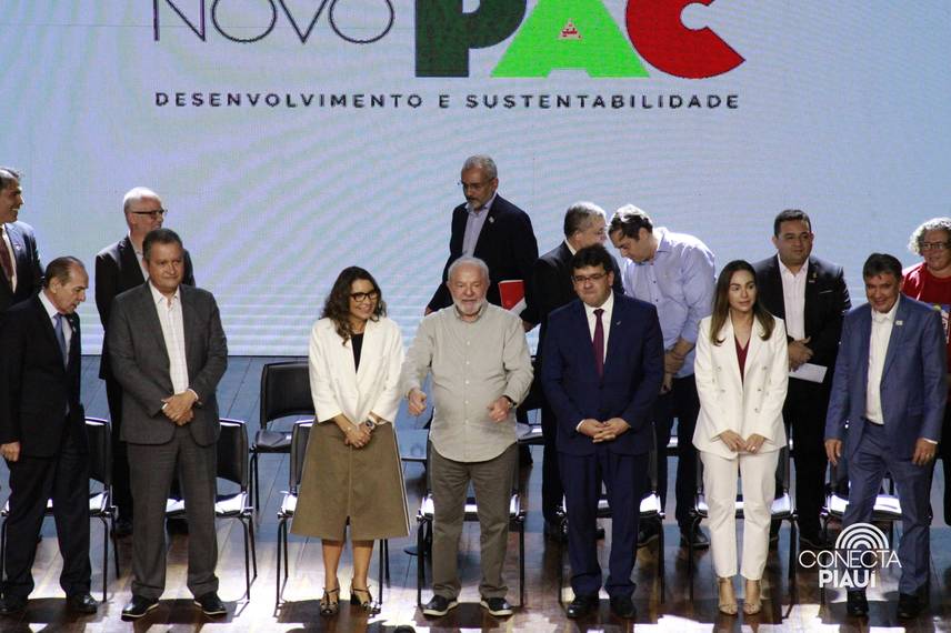 Lula visita Teresina para apresentar obras do PAC no Piauí