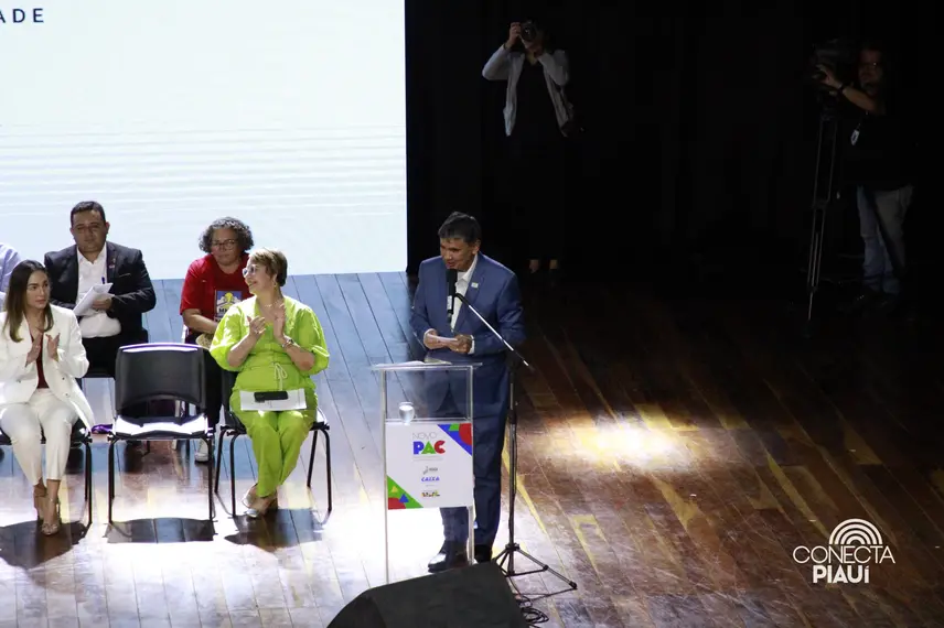 Lula visita Teresina para apresentar obras do PAC no Piauí