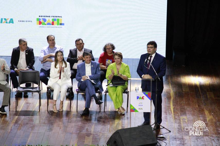 Lula visita Teresina para apresentar obras do PAC no Piauí