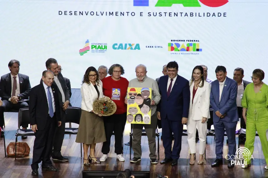 Lula visita Teresina para apresentar obras do PAC no Piauí