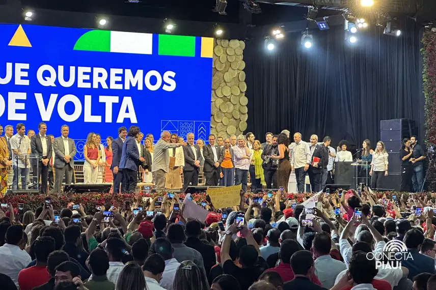 Lula visita Teresina para lançar programa Brasil sem Fome no Piauí