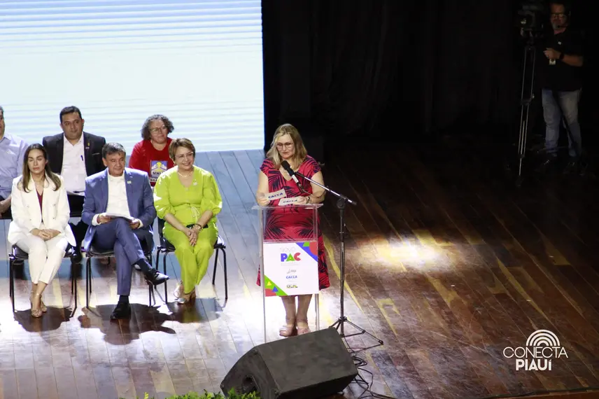 Lula visita Teresina para apresentar obras do PAC no Piauí