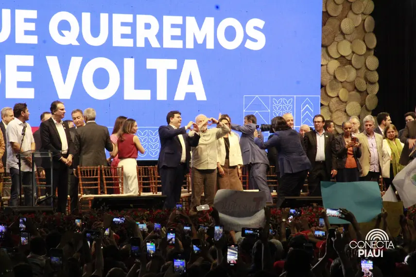 Lula visita Teresina para lançar programa Brasil sem Fome no Piauí