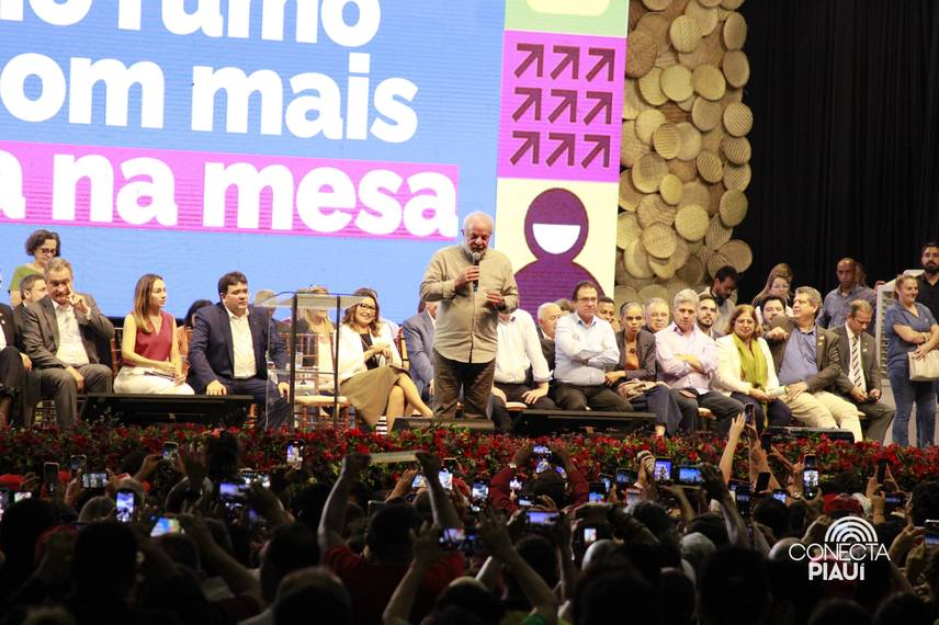 Lula visita Teresina para lançar programa Brasil sem Fome no Piauí