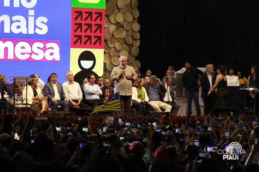 Lula visita Teresina para lançar programa Brasil sem Fome no Piauí