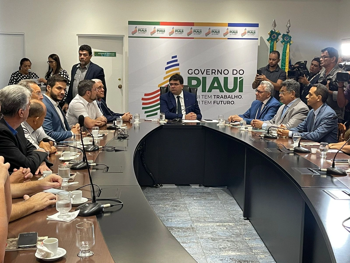 O governador Rafael Fonteles participa, lançou nesta quarta-feira (02/08) a 21ª edição do Salão do Livro do Piauí (Salipi 2023)