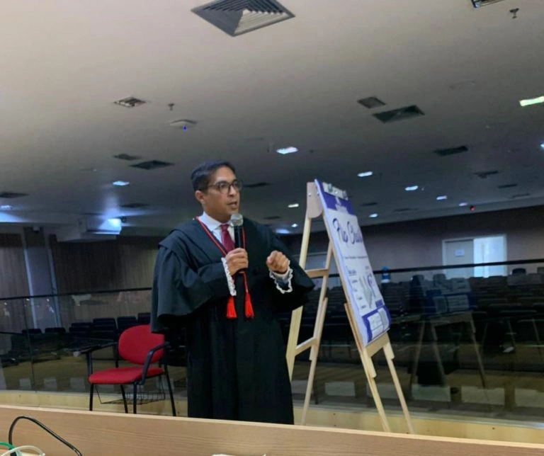 Promotor de Justiça Márcio Carcará durante a sessão de julgamento