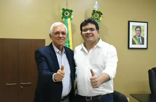 Rafael Fonteles transmite cargo a Themístocles Filho (Foto: Reprodução)