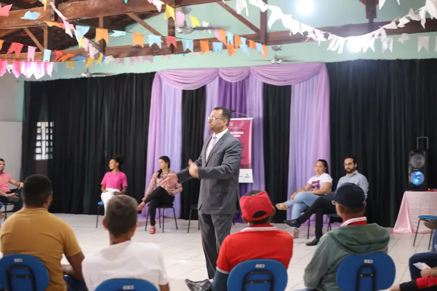 Roda de Conversa em Monsenhor Gil.