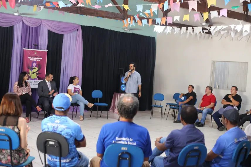 Roda de Conversa em Monsenhor Gil.