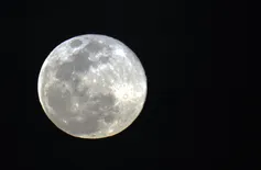 Superlua Azul mais brilhante poderá ser vista na noite desta quarta-feira (30)