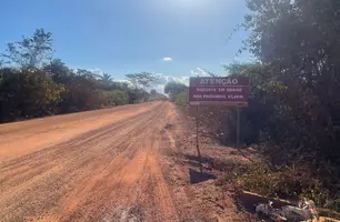 Trecho da BR-226 entre o município de Timon e o povoado Baú (Foto: Tiago Moura / Conecta Piauí)