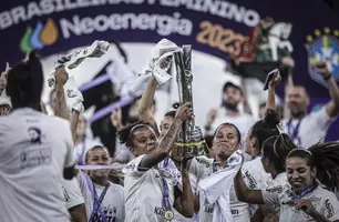 Corinthians, com autoridade, é novamente campeão brasileiro (Foto: Cris Mattos / CBF)