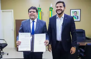 Governador Rafael Fonteles e secretário de educação Washington Bandeira (Foto: Divulgação)