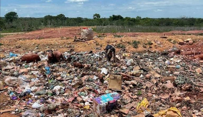 Lixão a céu aberto
