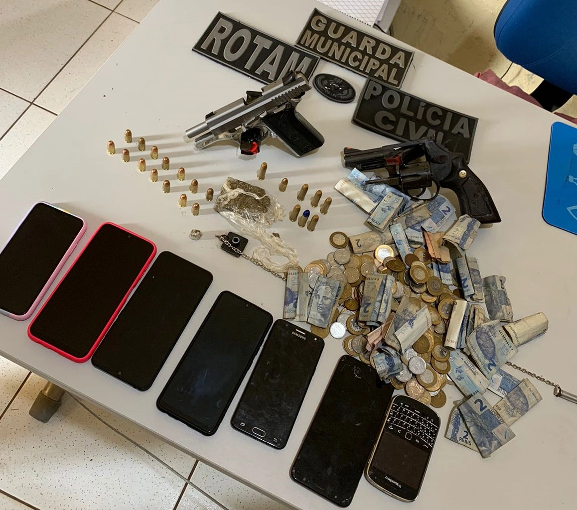 Material apreendido pela Polícia Civil em José de Freitas