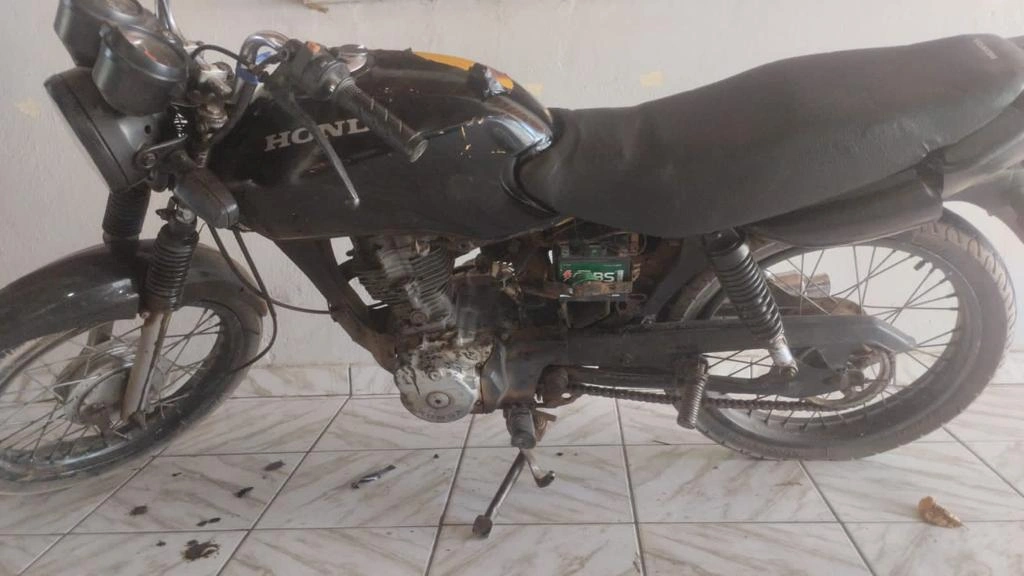 Moto recuperada pela Polícia Militar