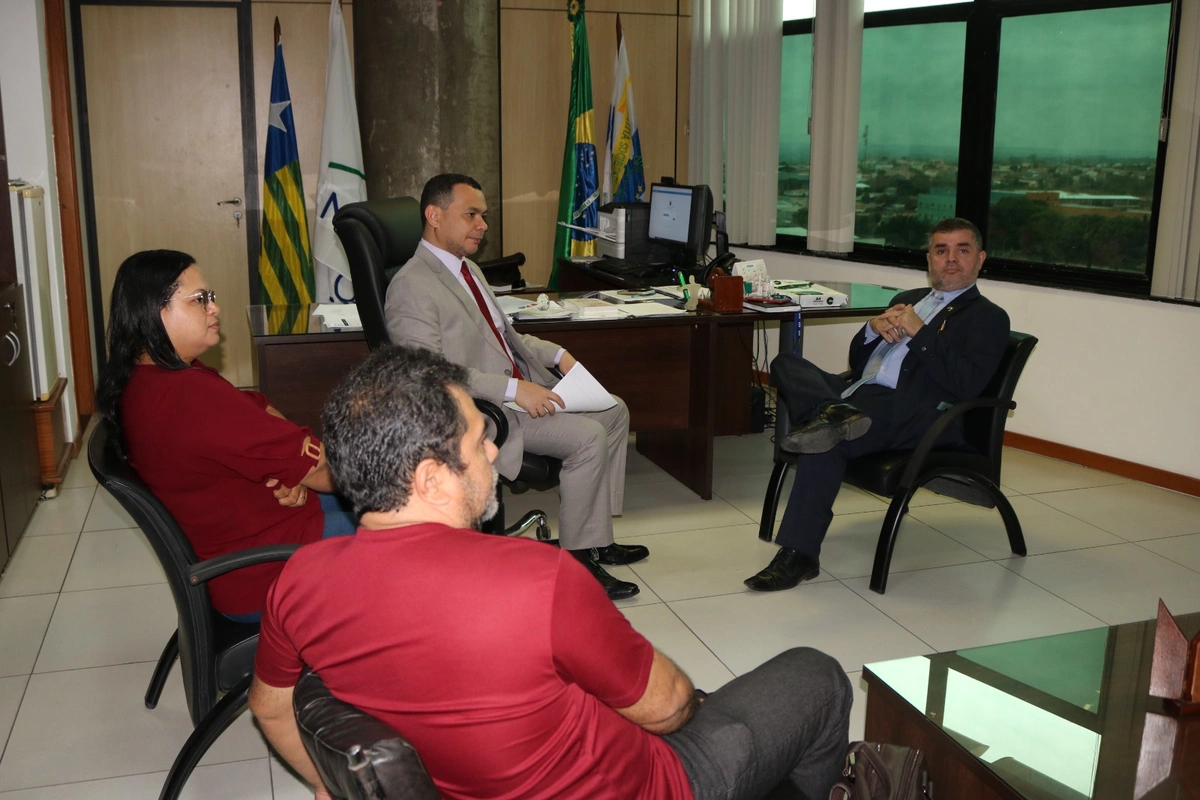 Reunião com advogados