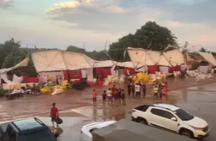 Temporal destrói estrutura de festejo em Baixa Grande do Ribeiro (Foto: Reprodução)