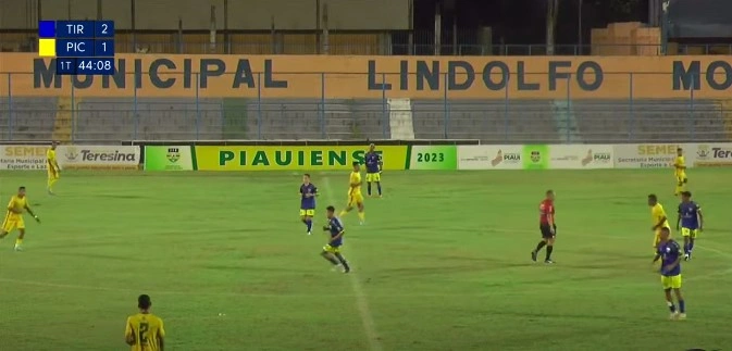 Tiradentes-PI vence Picos no Lindolfo Monteiro e conquista o Piauiense sub-20