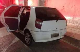 Veículo roubado é recuperado no bairro Tancredo Neves (Foto: Divulgação)
