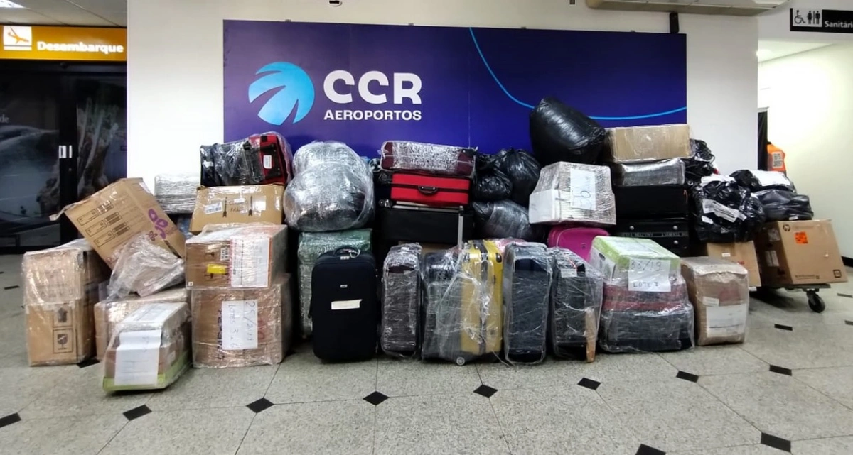 Aeroporto de Teresina doa itens do Achados e Perdidos para a APAE