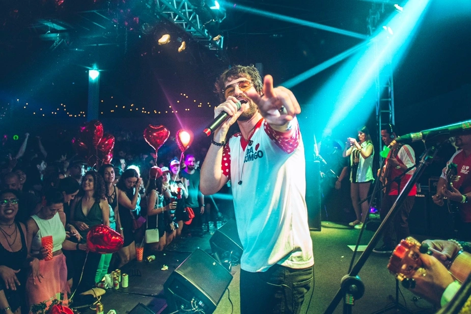 Baile da Paradisco traz o Fica Comigo direto do Rio