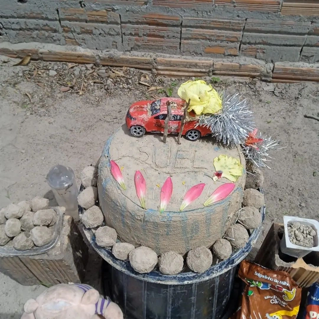 Bolo de areia feiro para comemorar o aniversário