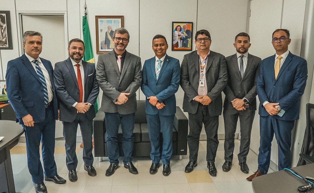 Fábio Novo cumpre agenda em buscas de investimentos na Saúde em Brasília